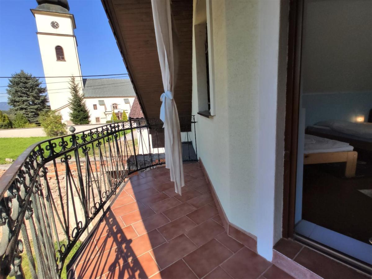 Podkrovie v útulnej chalupe v srdci Slovenska Hlinik nad Hronom Exterior foto