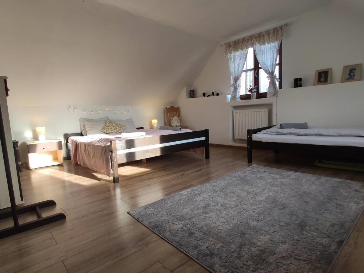 Podkrovie v útulnej chalupe v srdci Slovenska Hlinik nad Hronom Exterior foto