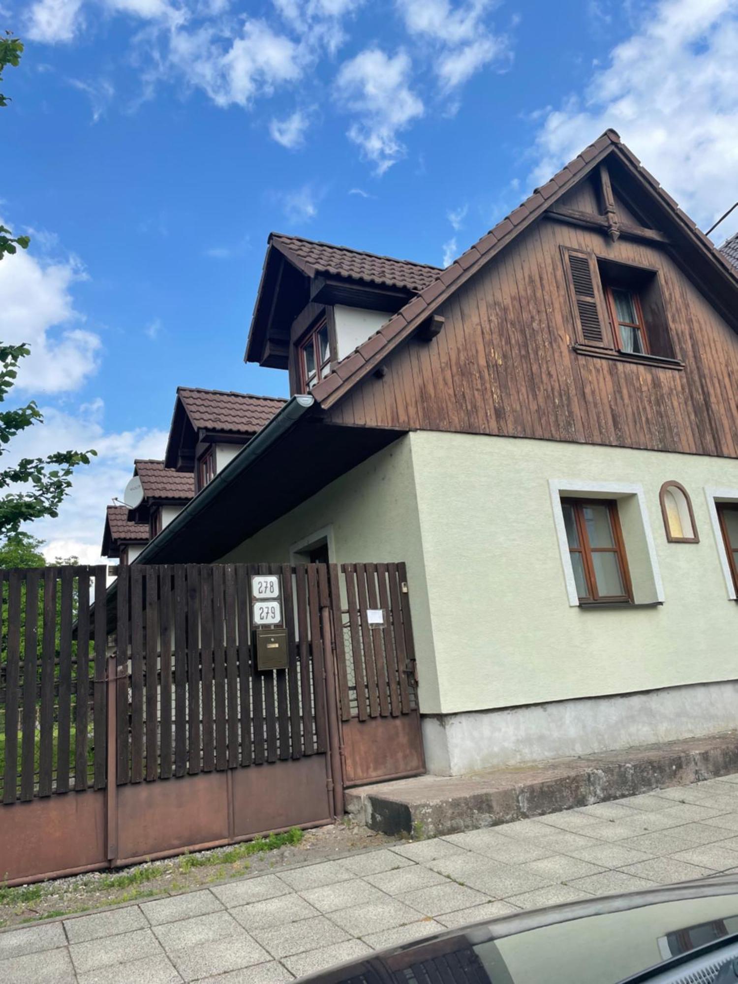 Podkrovie v útulnej chalupe v srdci Slovenska Hlinik nad Hronom Exterior foto